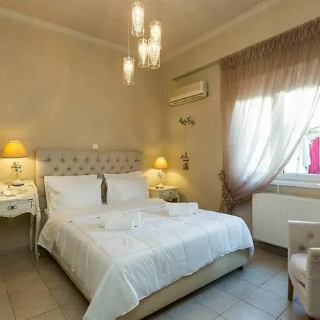 Eleanna's Luxury *