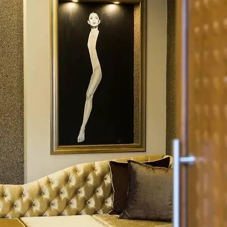 Eleanna's Luxury *