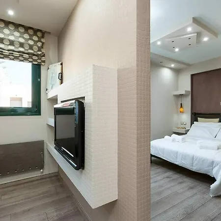 Eleanna's Luxury Holiday home